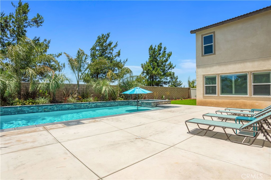 35389 Laurel Tree Court