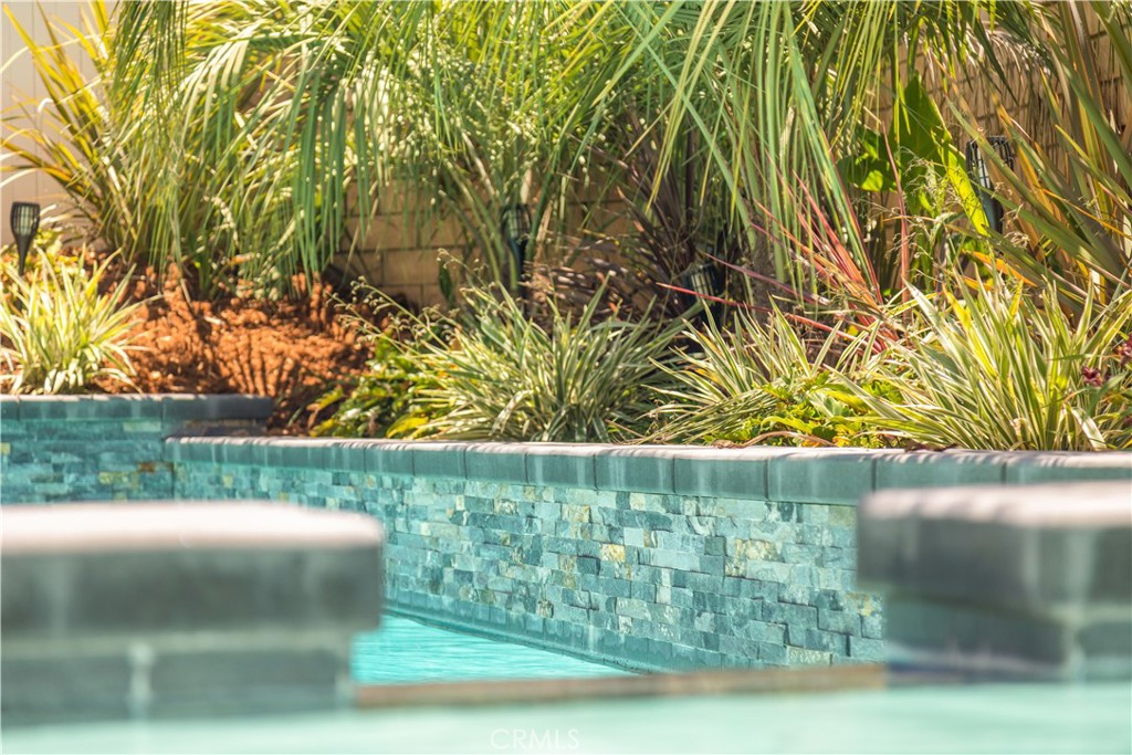 35389 Laurel Tree Court