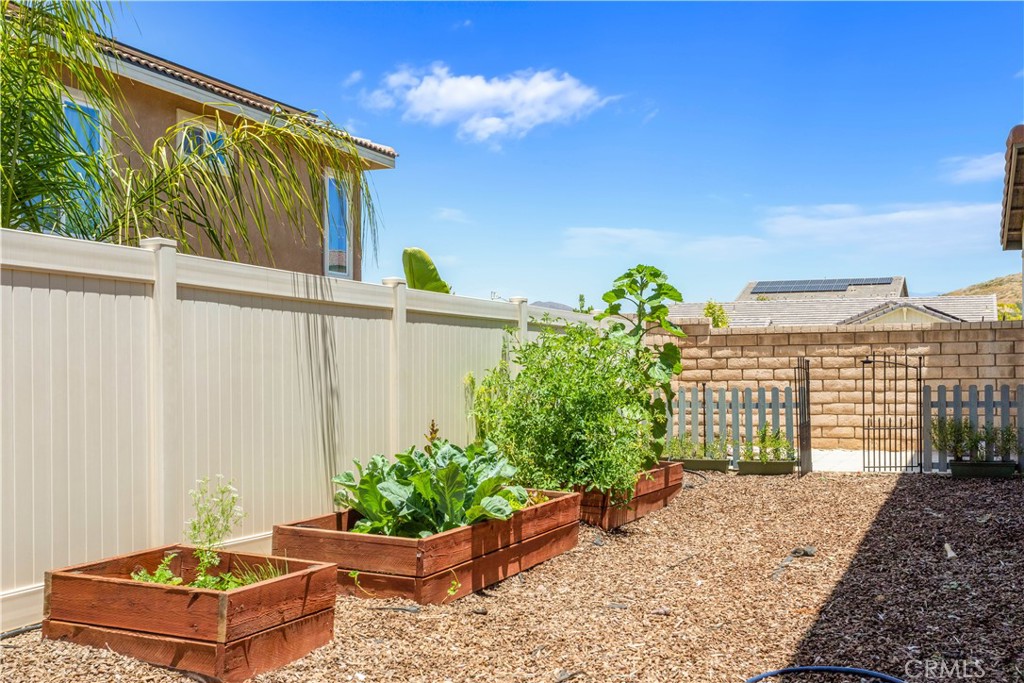35389 Laurel Tree Court