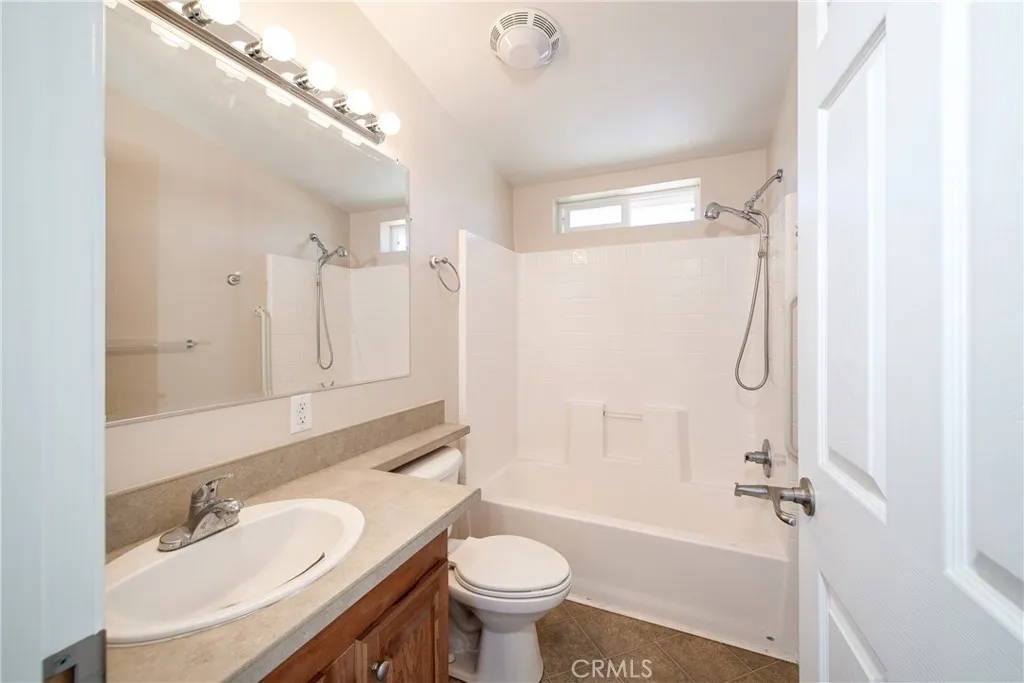 160 San Carlos Drive