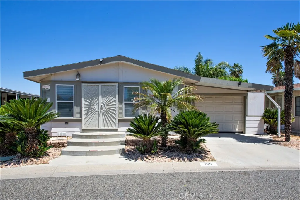 160 San Carlos Drive