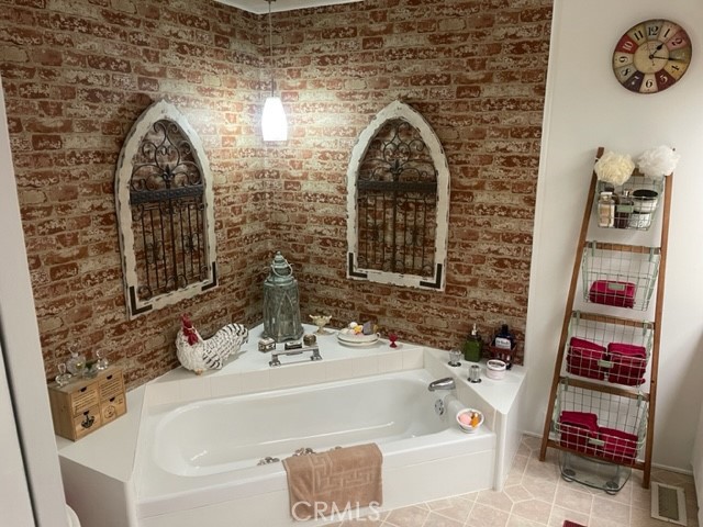 1120 Mission Road 64