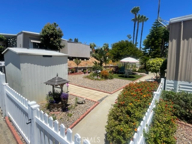 1120 Mission Road 64