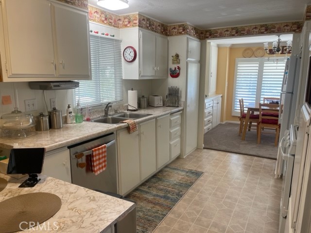 1120 Mission Road 64