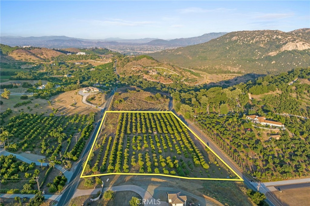 13 Via Santa Rosa