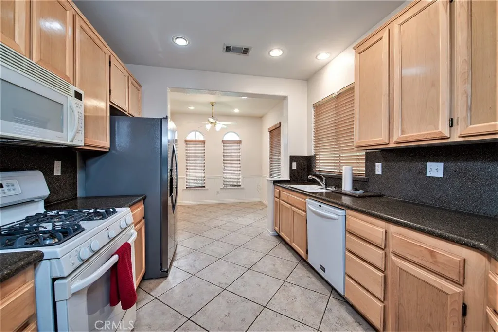 28238 Glenside Court
