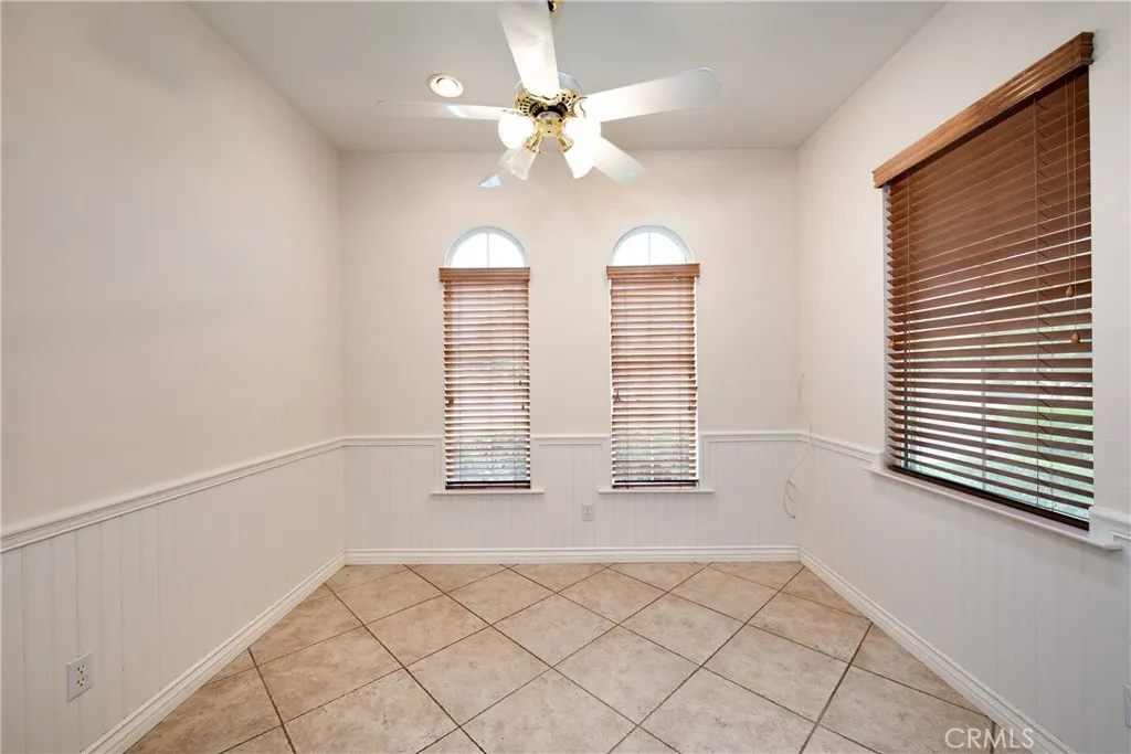 28238 Glenside Court