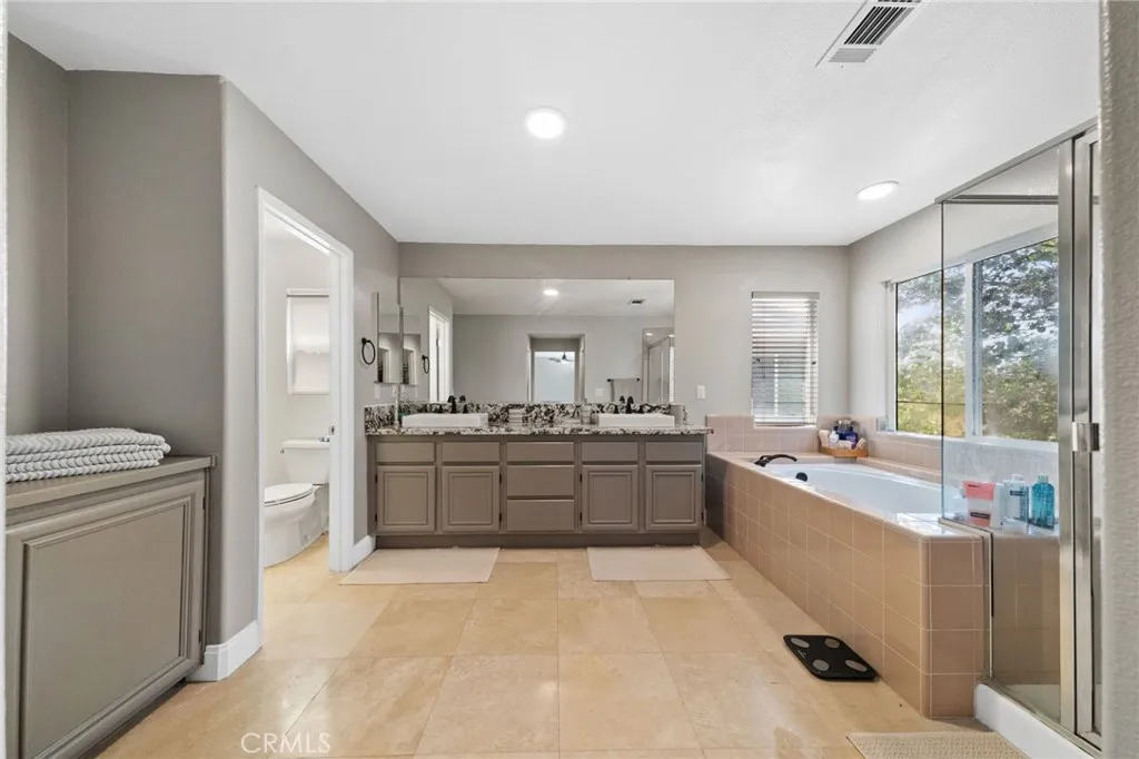 23887 Cloverleaf Way