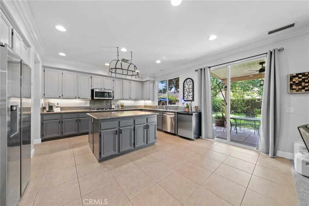 23887 Cloverleaf Way