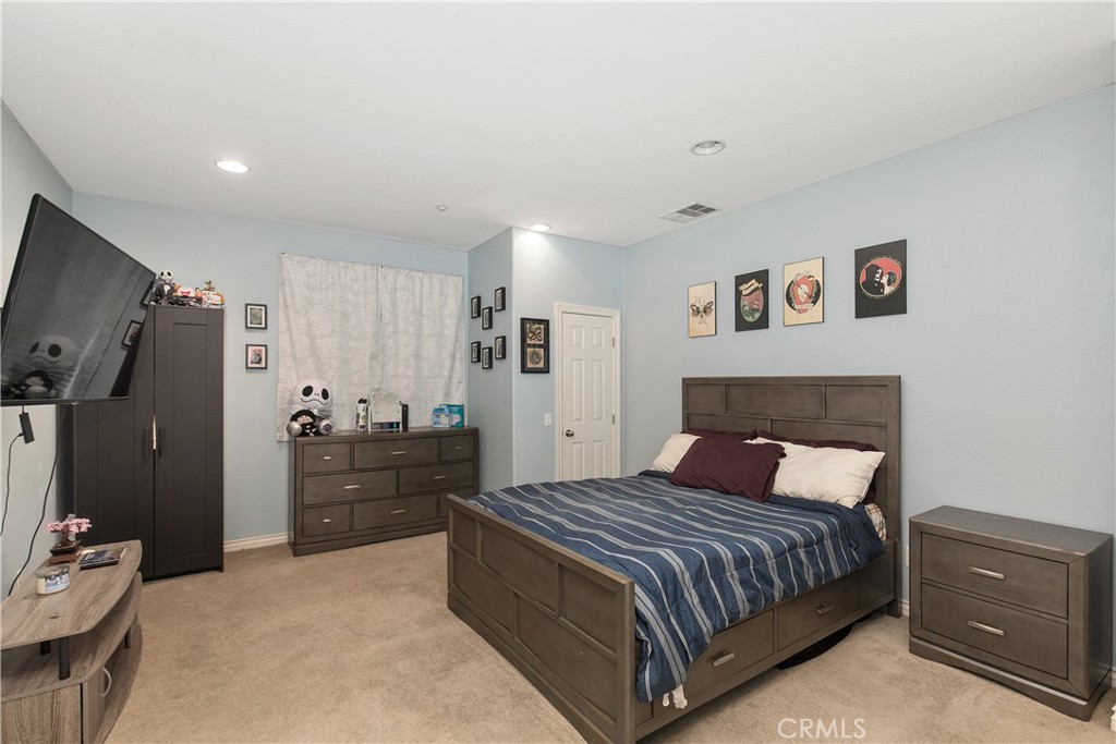 41013 Seafoam Circle