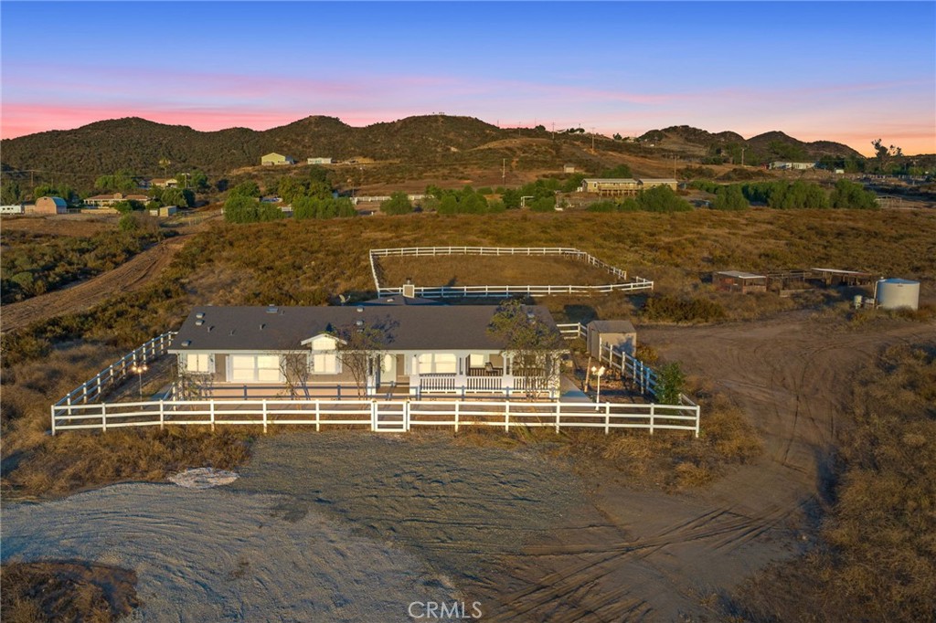 25155 Ridgeway Lane