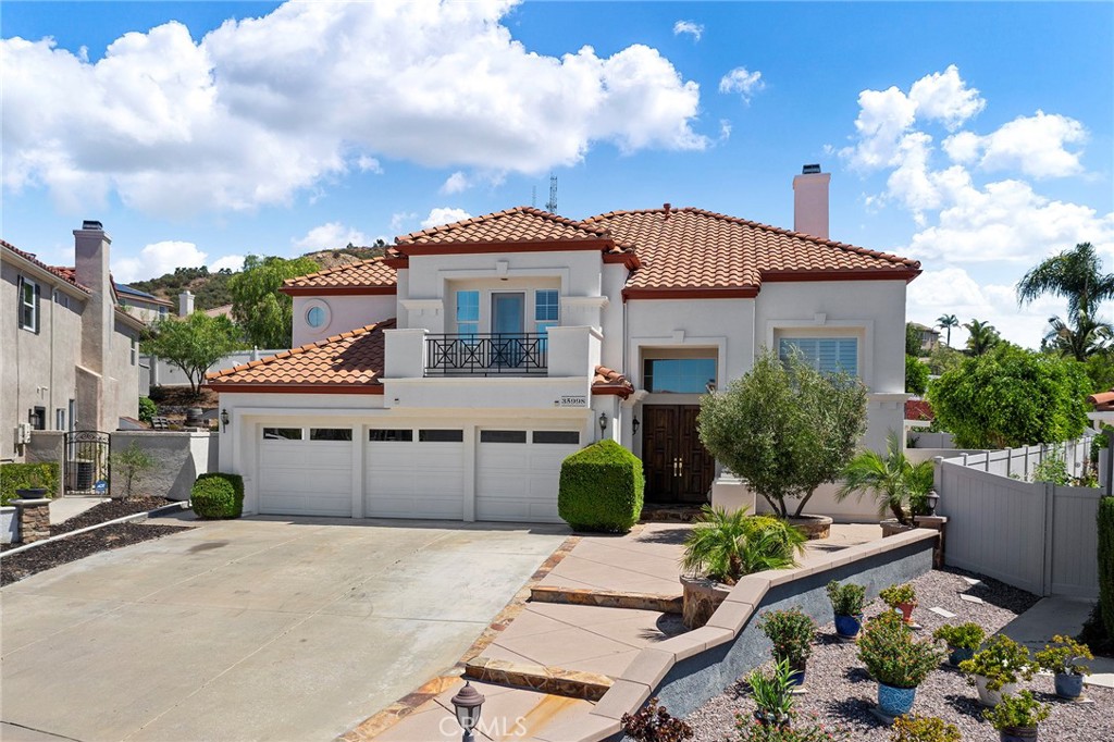 35998 Cortona Court