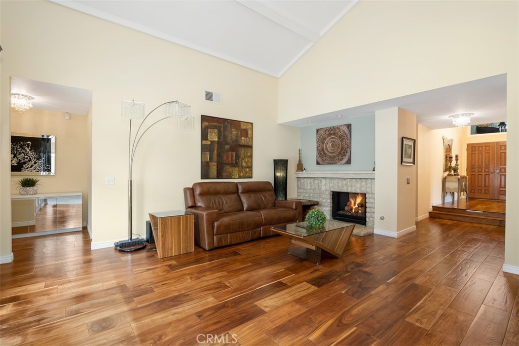 3308 Avenida Sierra. Escondido