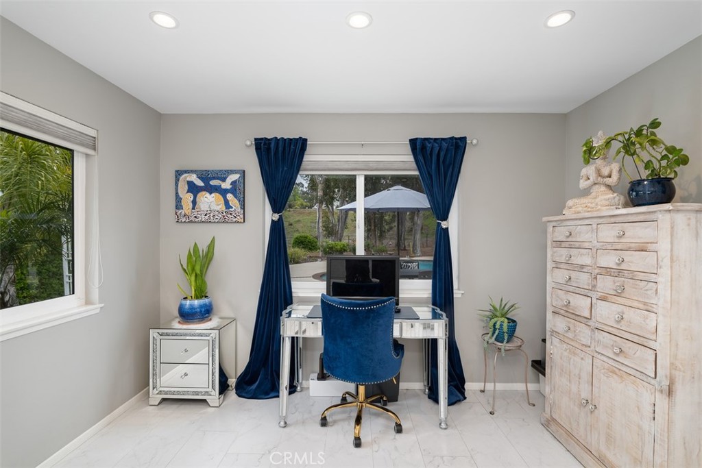 3308 Avenida Sierra. Escondido