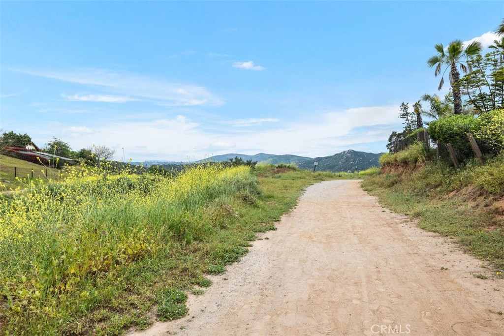 3308 Avenida Sierra. Escondido