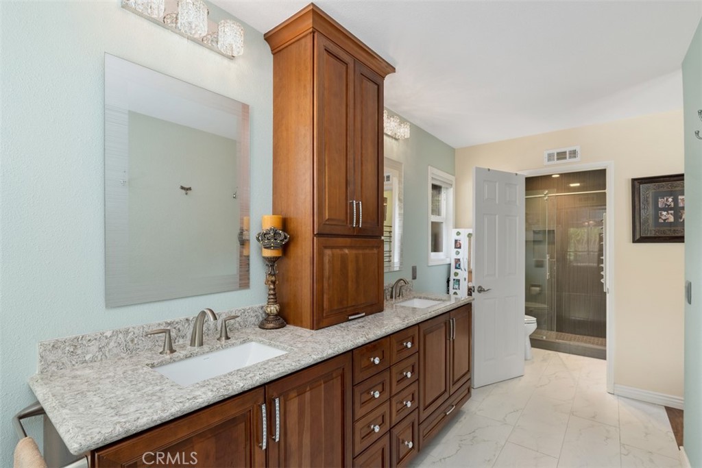 3308 Avenida Sierra. Escondido