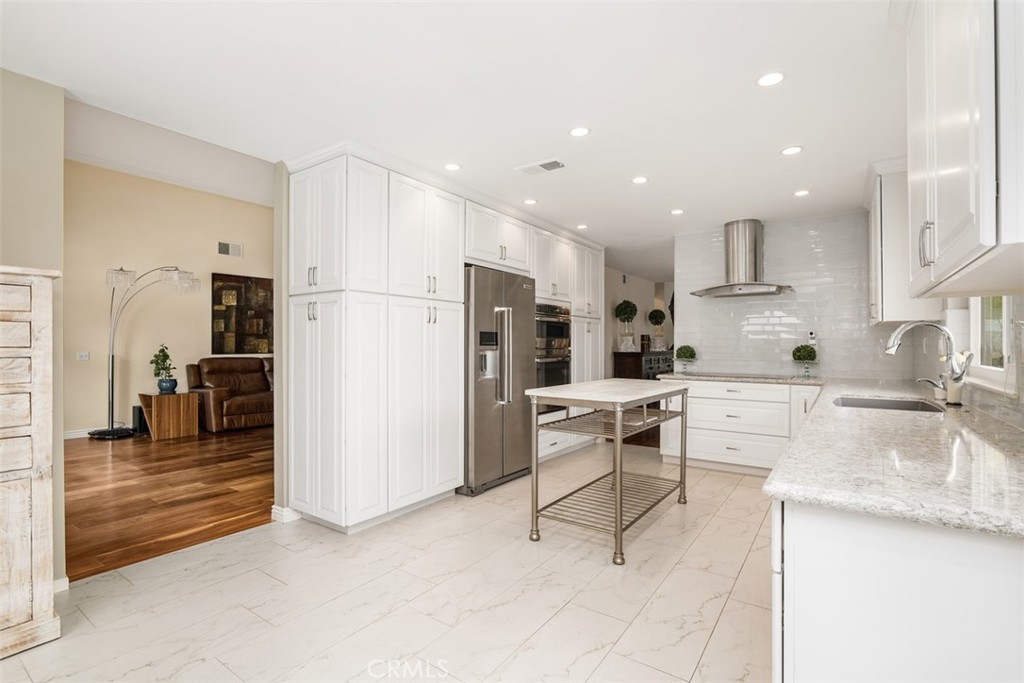 3308 Avenida Sierra. Escondido