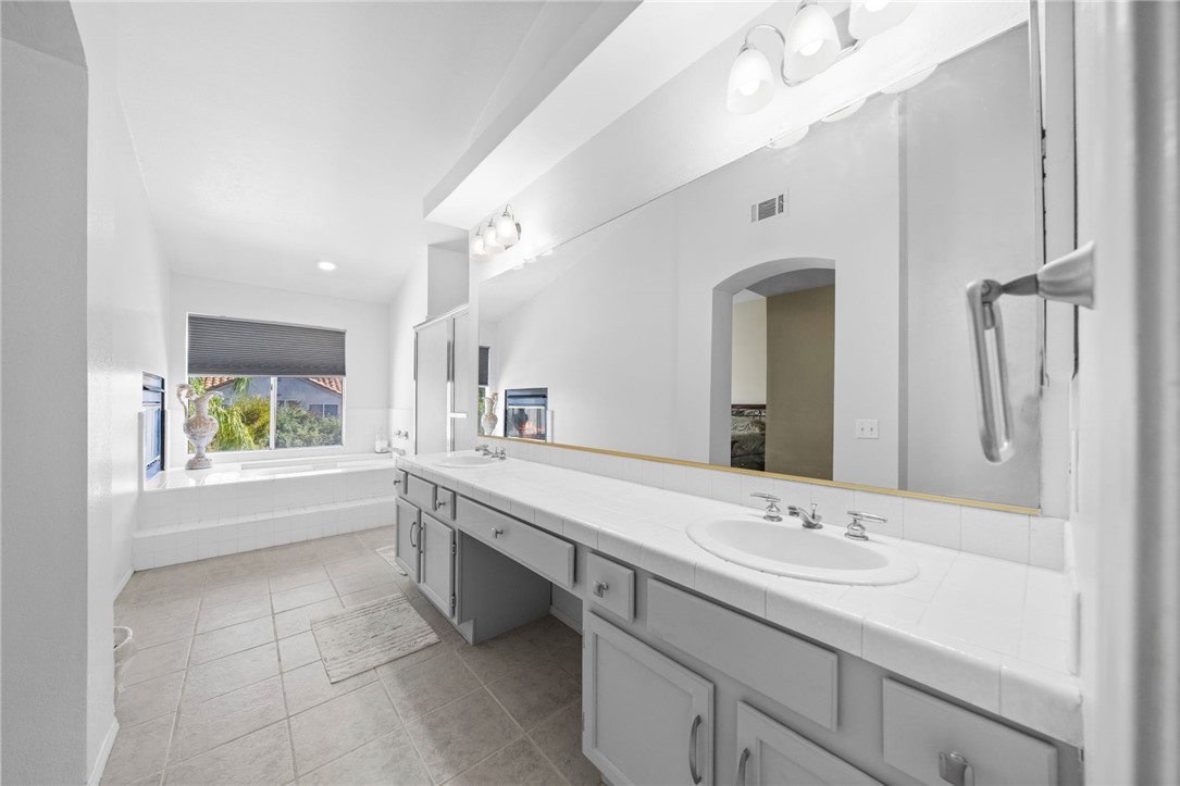 39994 Fairwood Circle