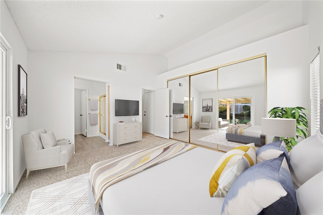 42098 Roanoake Street