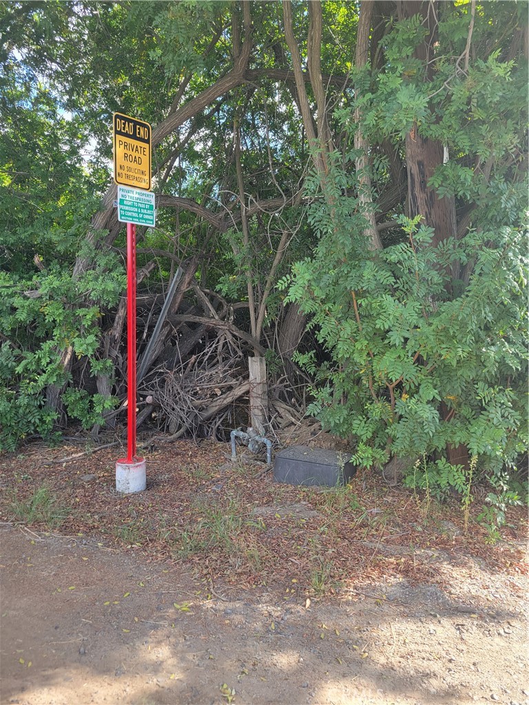 2205 Rainbow Valley Boulevard