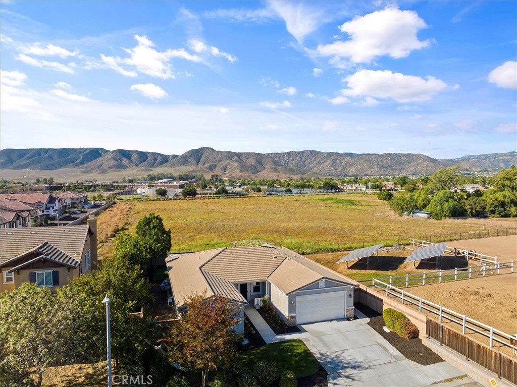 24061 Grafton Avenue