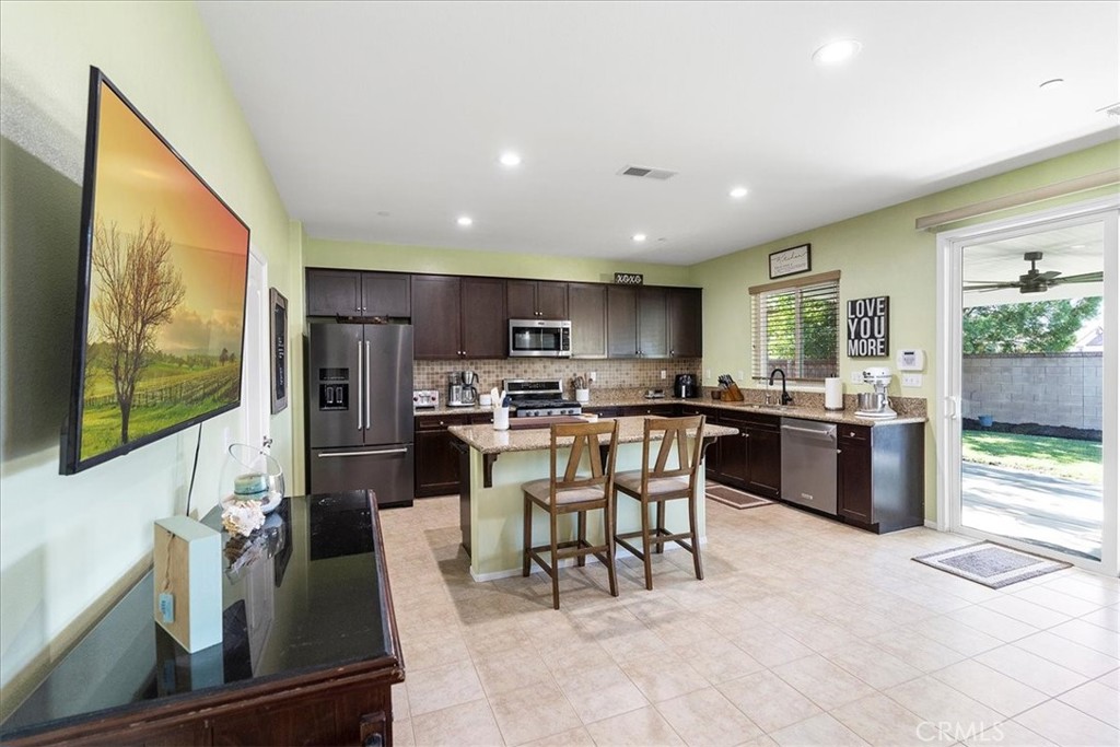 24061 Grafton Avenue