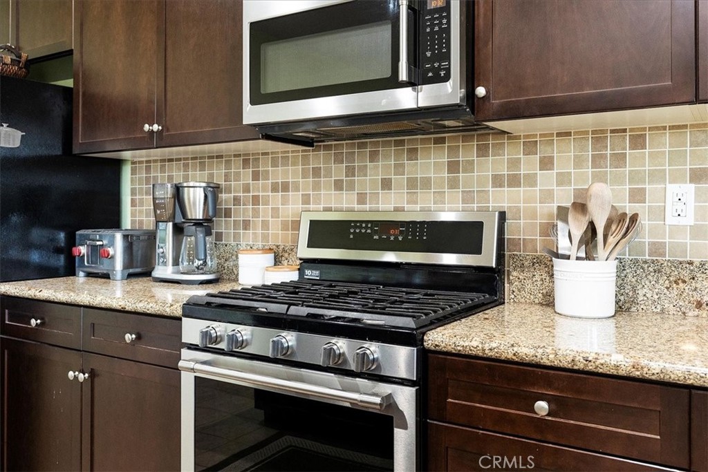 24061 Grafton Avenue