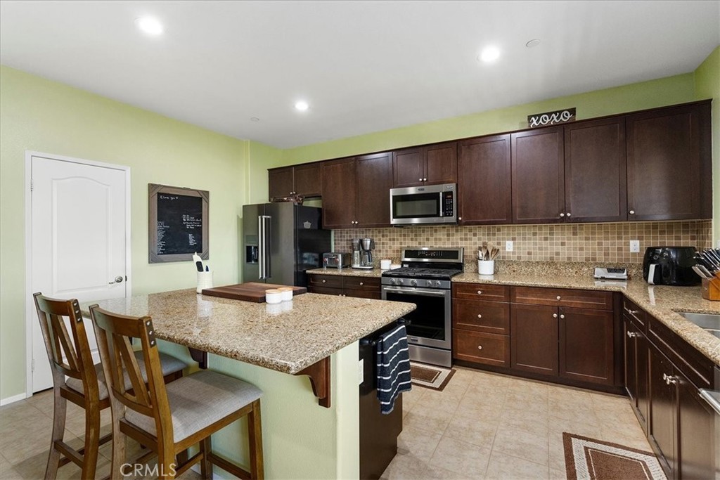 24061 Grafton Avenue