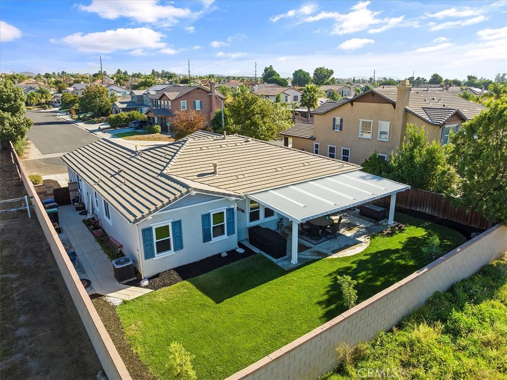 24061 Grafton Avenue