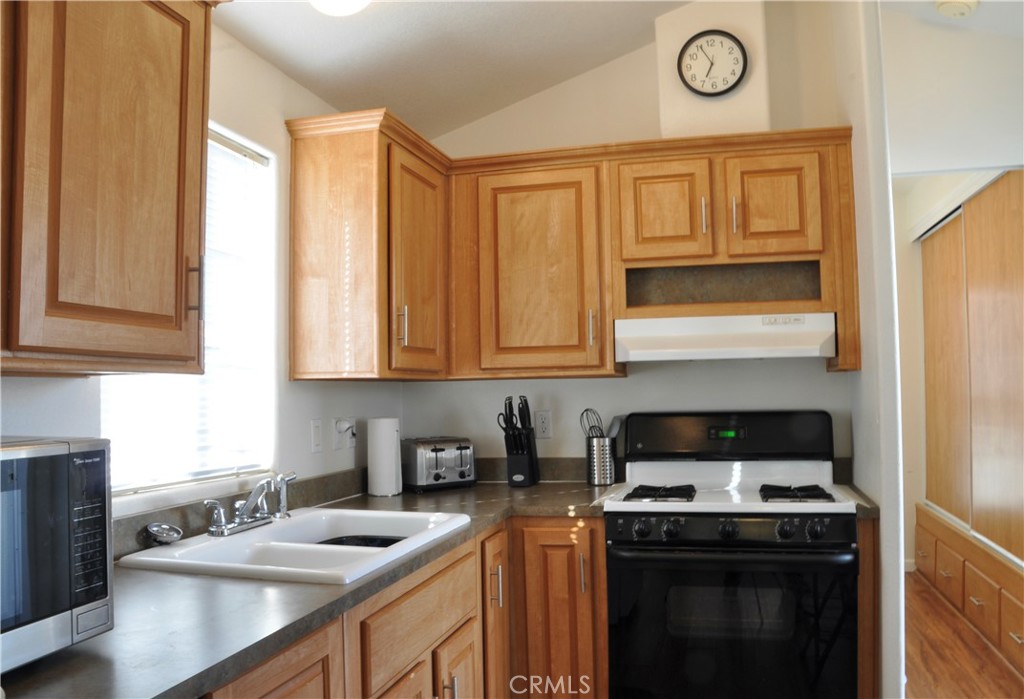 70200 Dillon Road 425