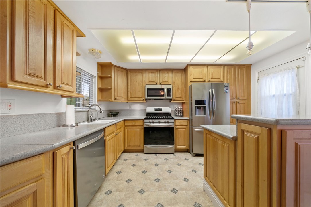 1115 Buena Vista Avenue