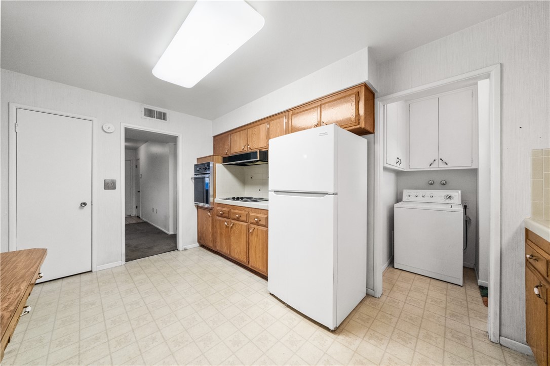 28398 W Worcester Road