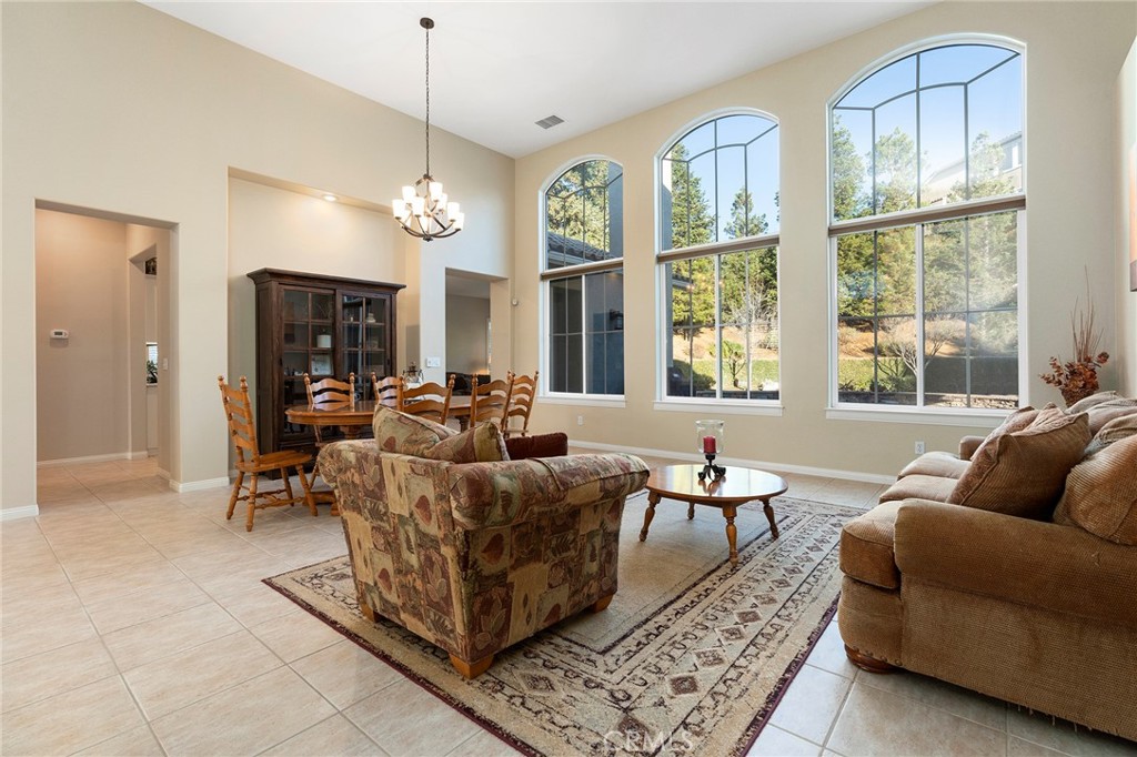 13491 Mesa Crest Drive