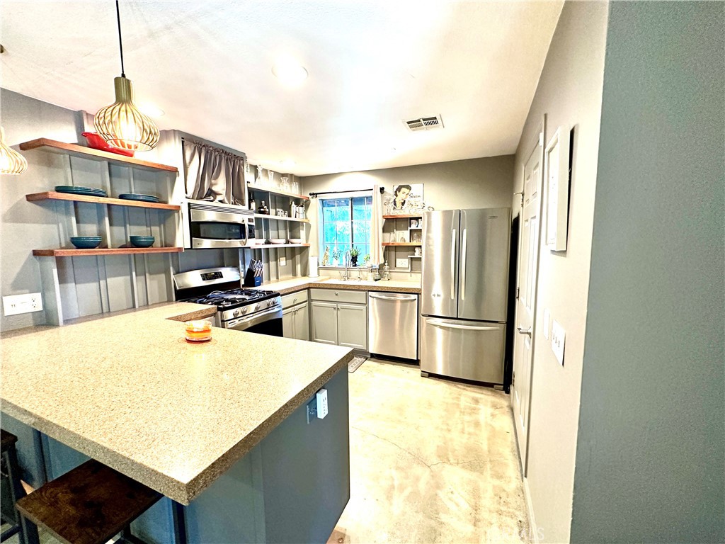 31475 Avenida Alvera