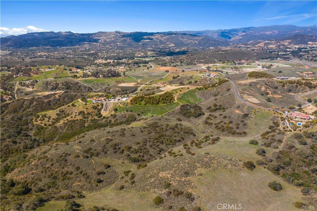 36725 Camino Noroeste