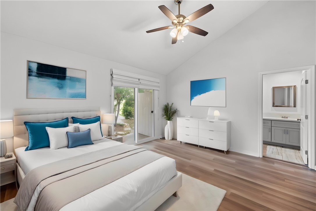 1453 W Country Club Lane