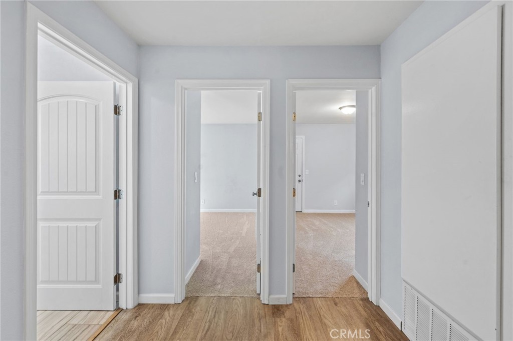 1453 W Country Club Lane