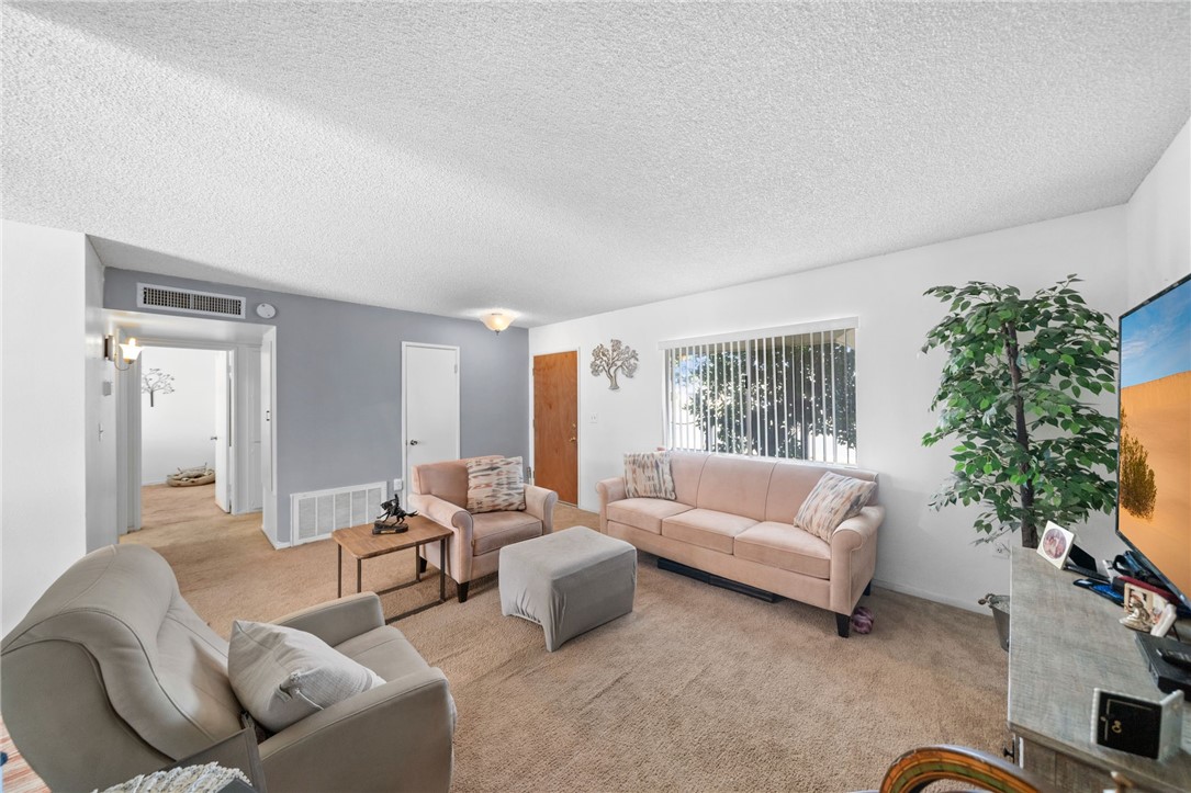 25841 Mccall Boulevard