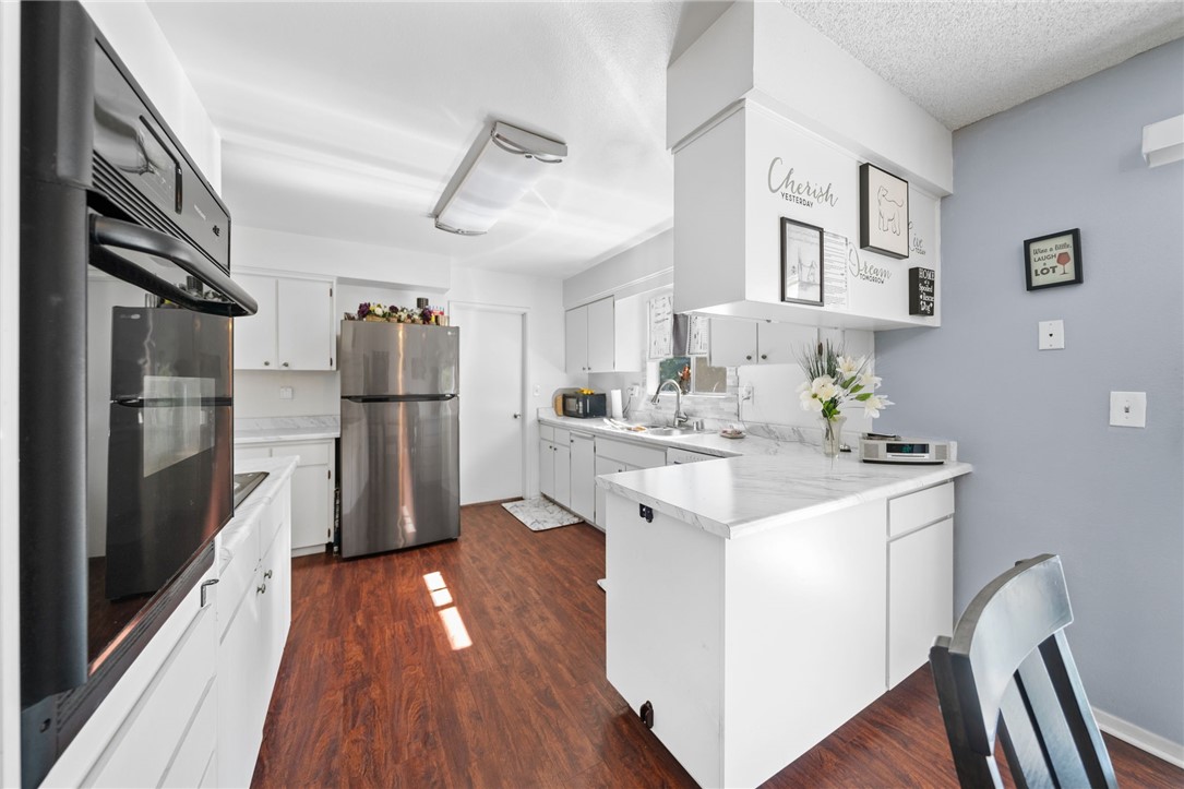 25841 Mccall Boulevard