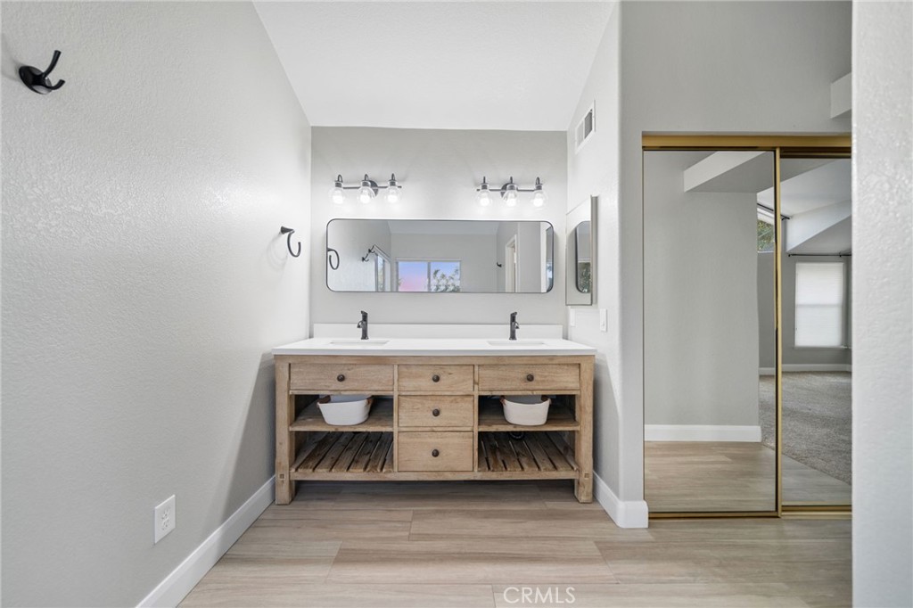 31280 Corte Alhambra