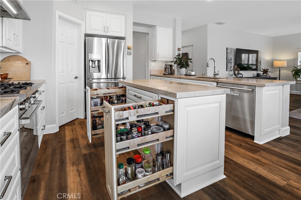 41886 Corte Valentine