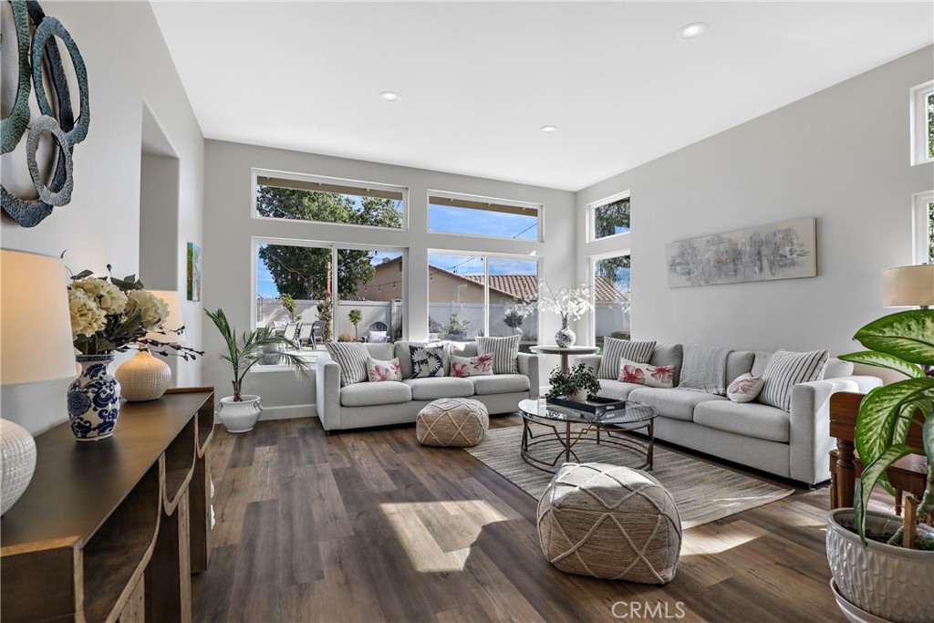 41886 Corte Valentine