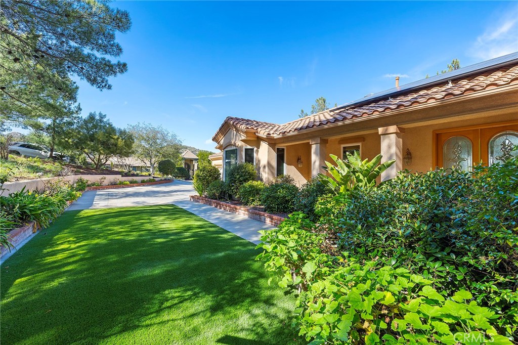 37962 Sky High Drive