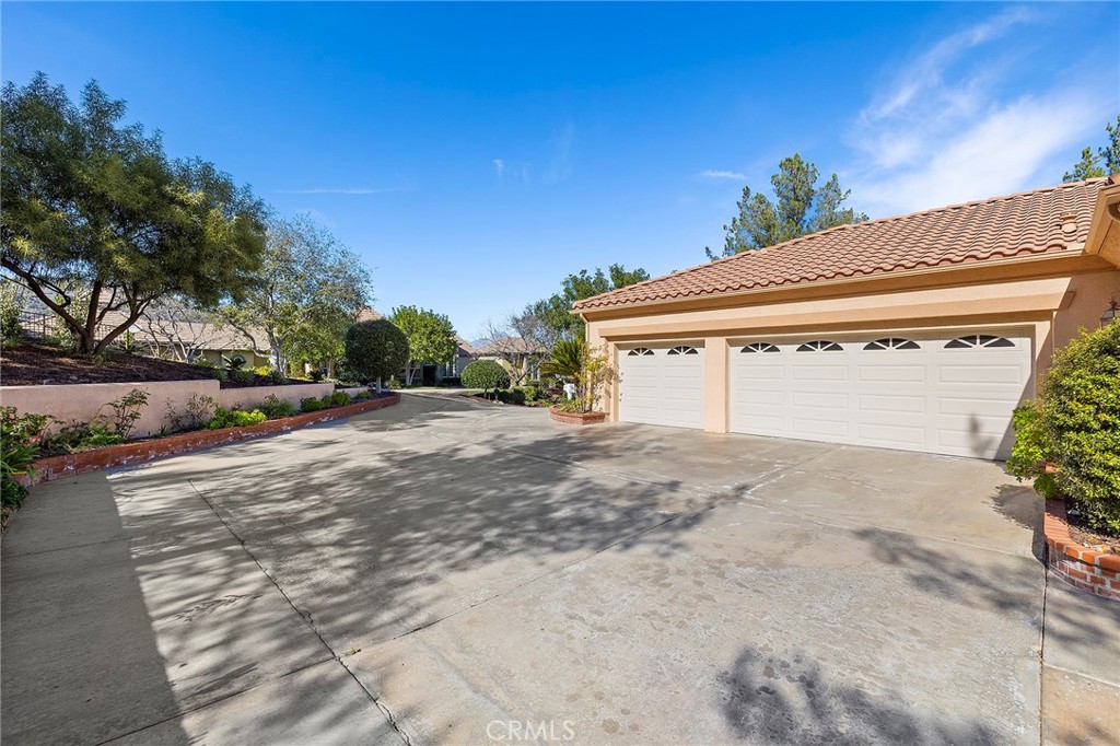 37962 Sky High Drive