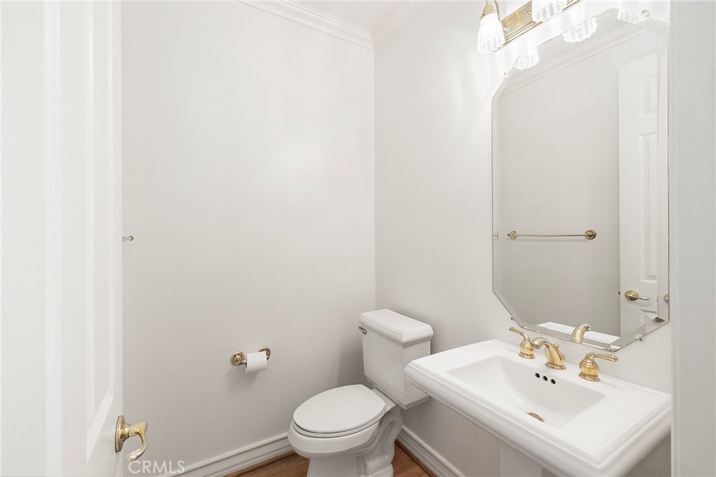 37962 Sky High Drive