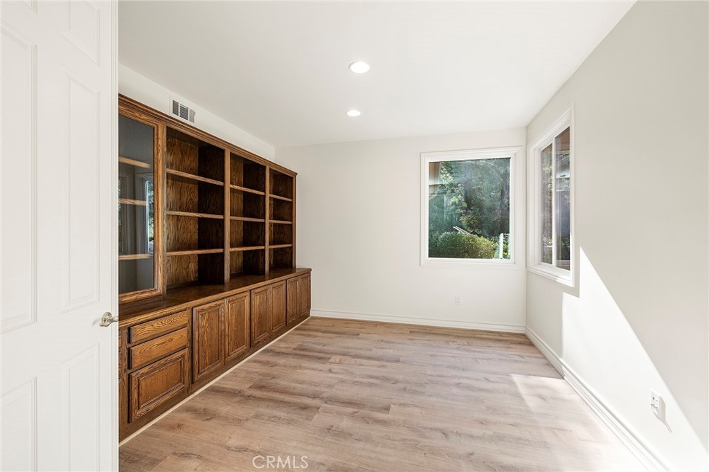 37962 Sky High Drive