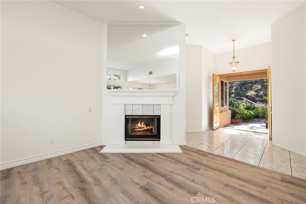 37962 Sky High Drive