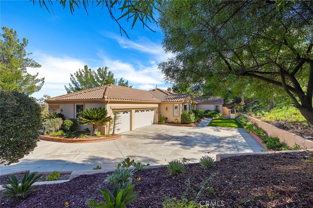 37962 Sky High Drive