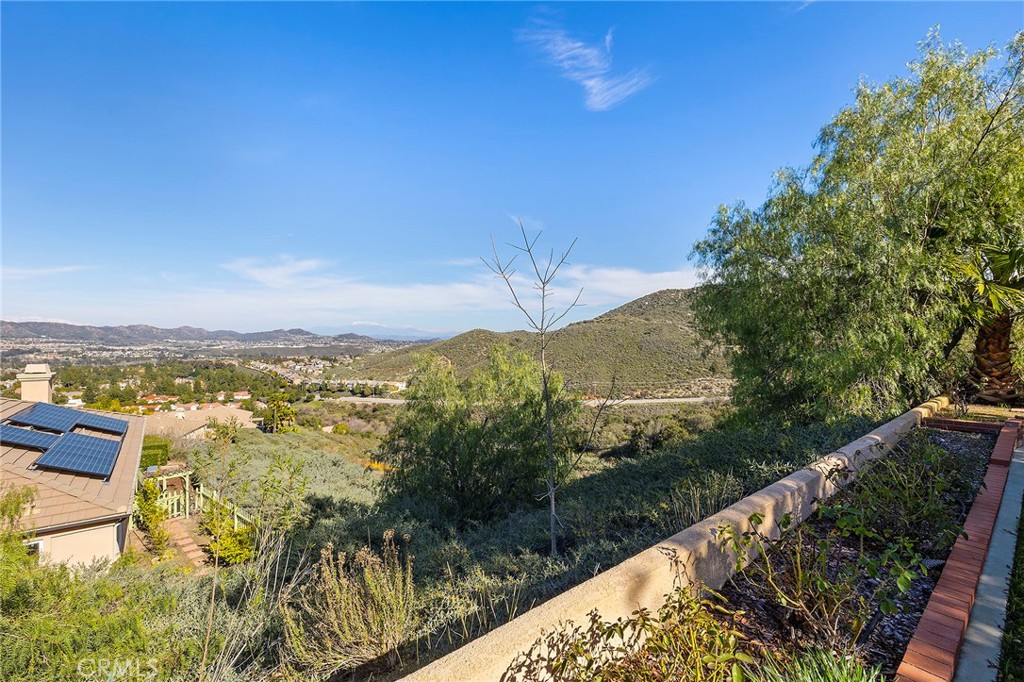 37962 Sky High Drive