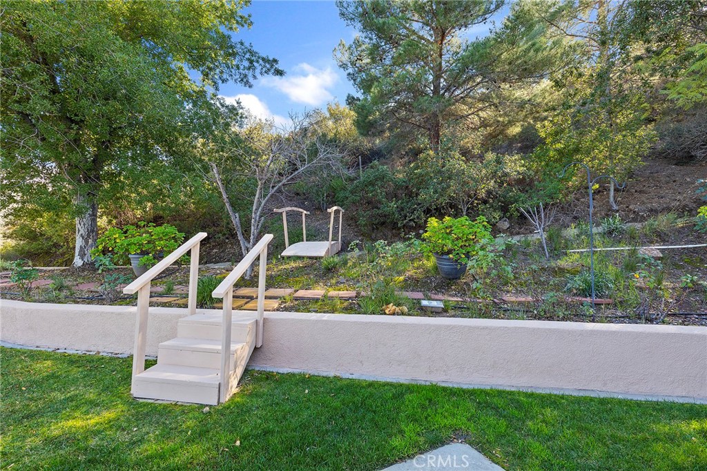 37962 Sky High Drive